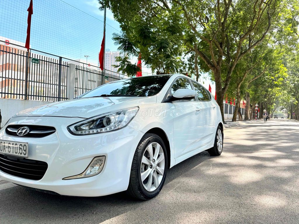 Hyundai Accent 2015 - ảnh 4