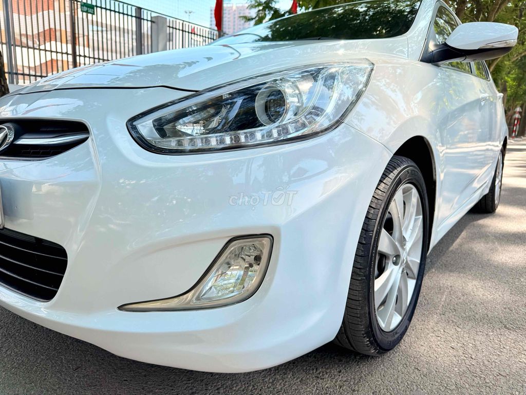 Hyundai Accent 2015 - ảnh 5