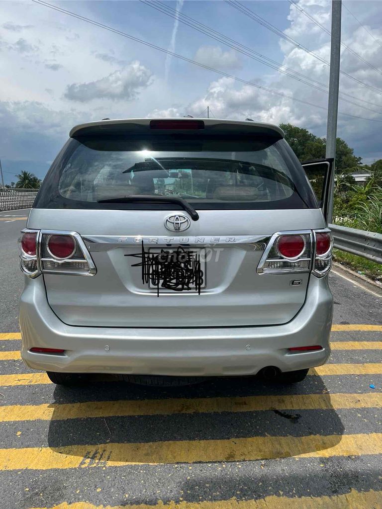 Toyota Fortuner 2012 - ảnh 4