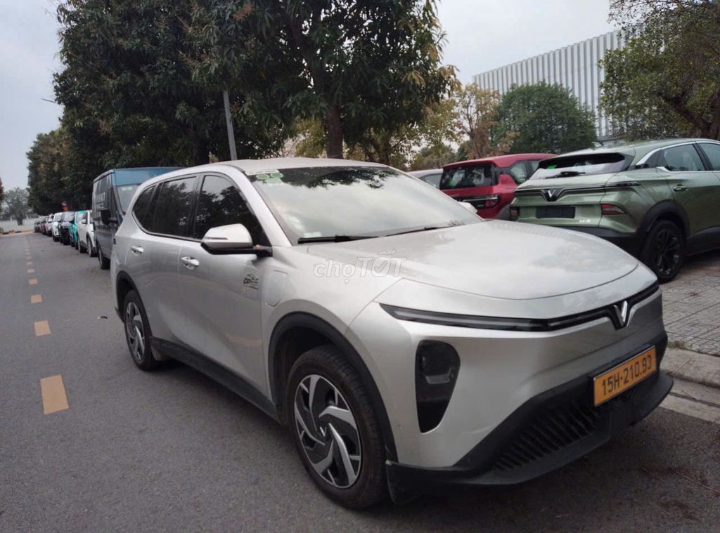 VinFast Limo Green 2026 - ảnh 2