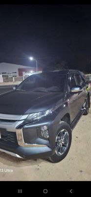 Mitsubishi Triton 2022 - ảnh 1