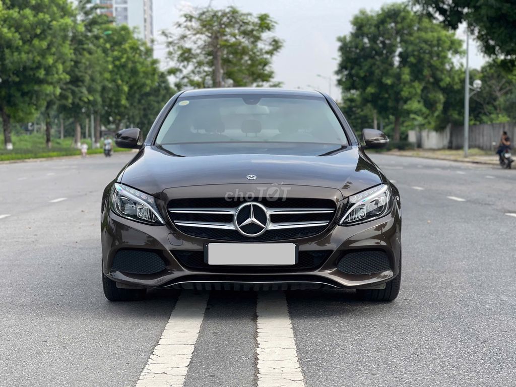 Mercedes-Benz 2018 - ảnh 1