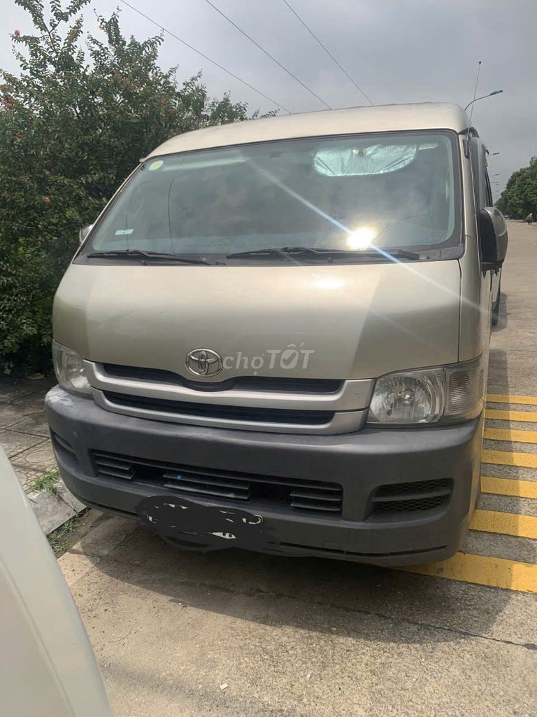Toyota Hiace 2009 - ảnh 1