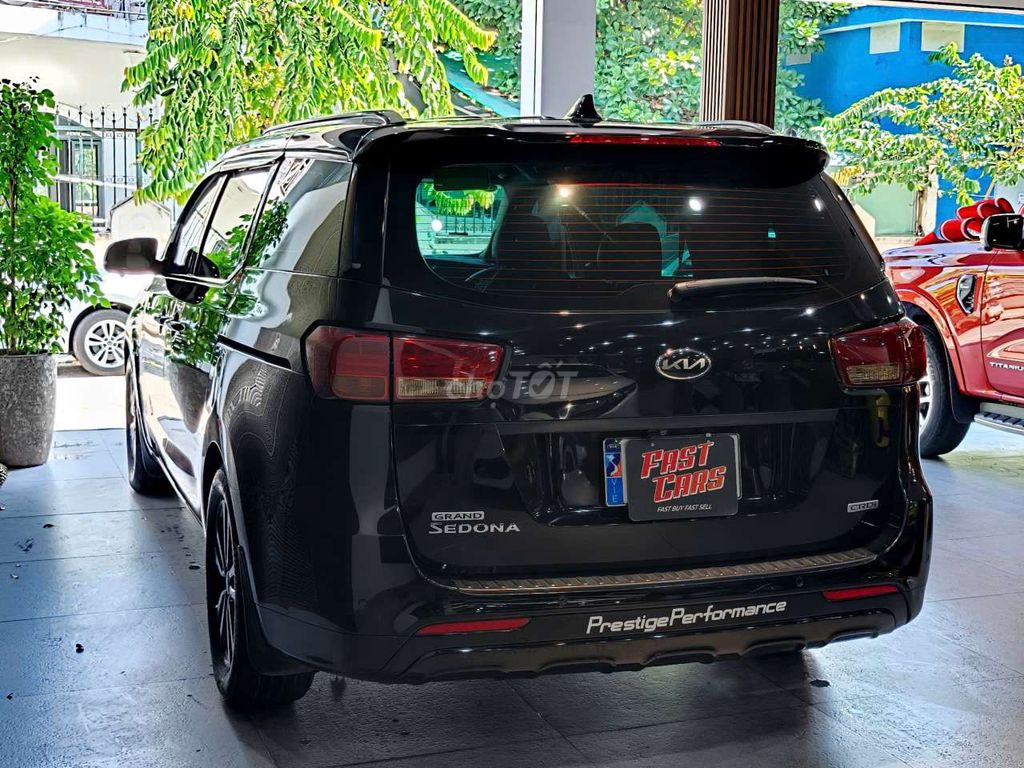 Kia Sedona 2017 - ảnh 3