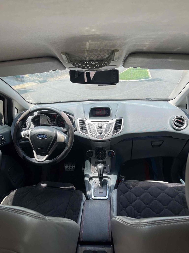 Ford Fiesta 2011 - ảnh 5