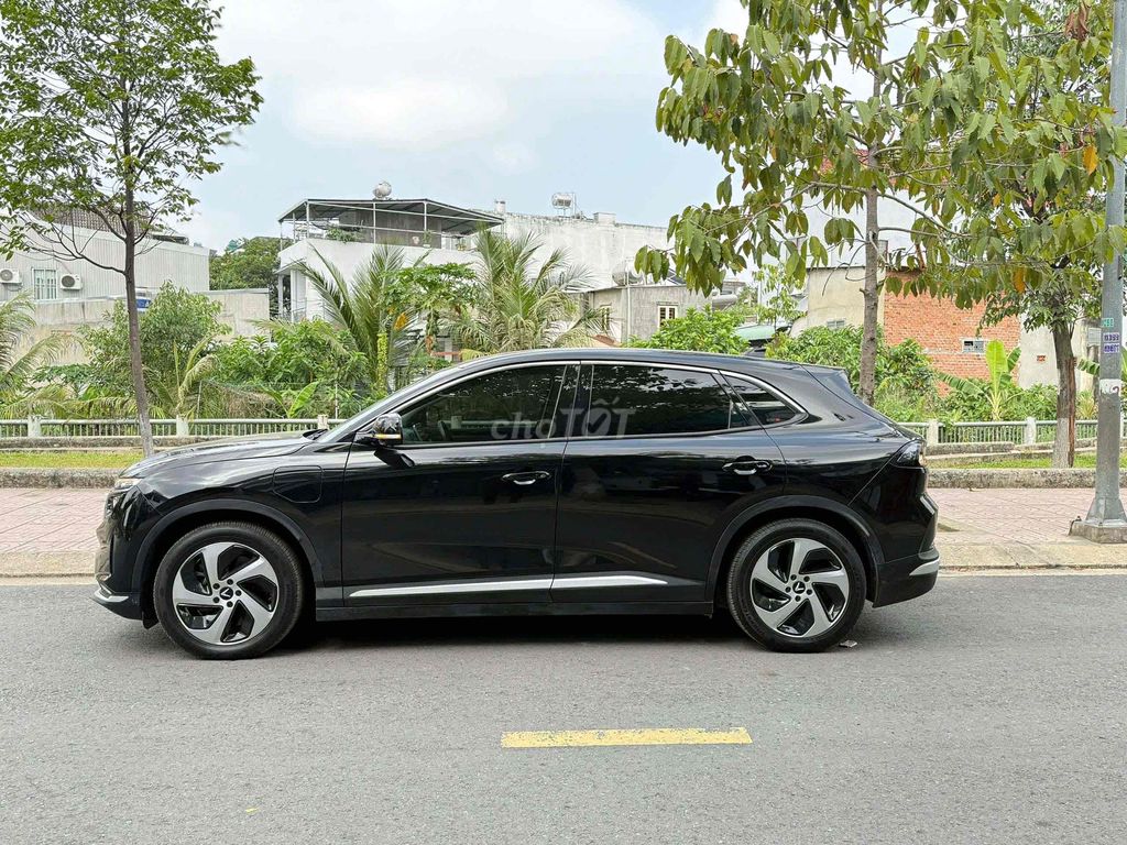VinFast VF8 Eco 2023 - ảnh 3