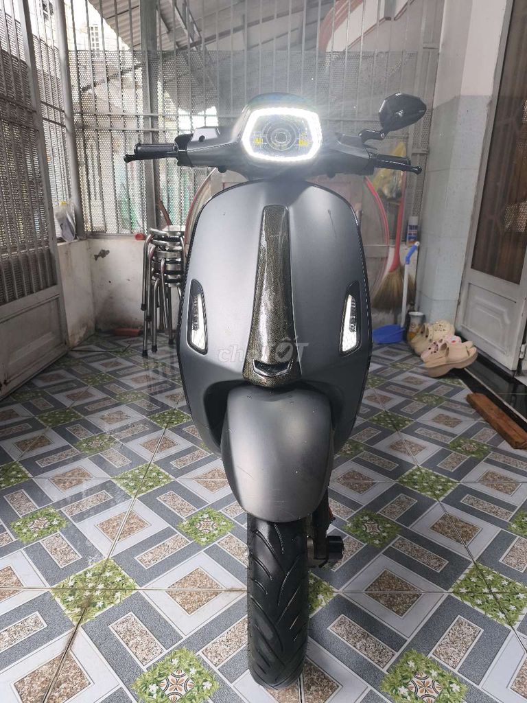 Piaggio Vespa 2015 - ảnh 1
