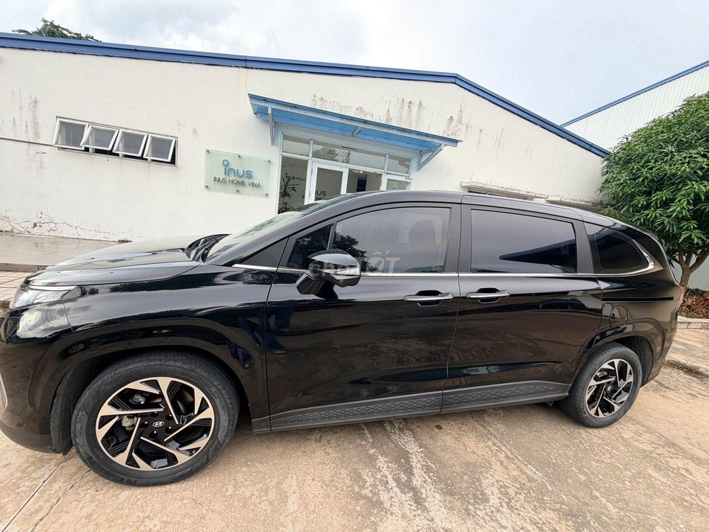 Hyundai Custin 2024 - ảnh 1