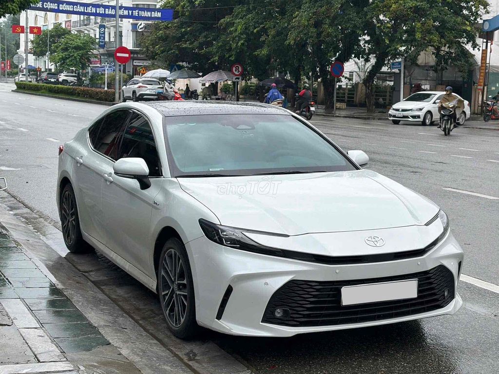 Toyota 2025 - ảnh 1