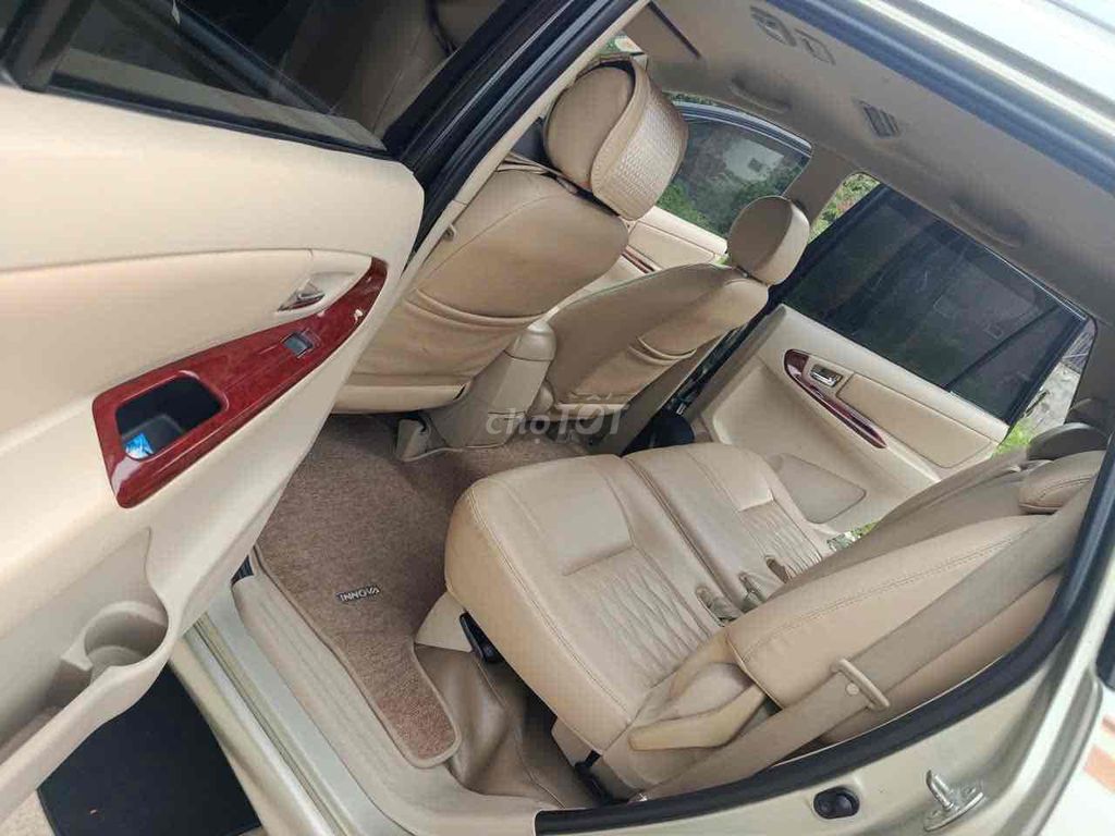 Toyota Innova 2006 - ảnh 5