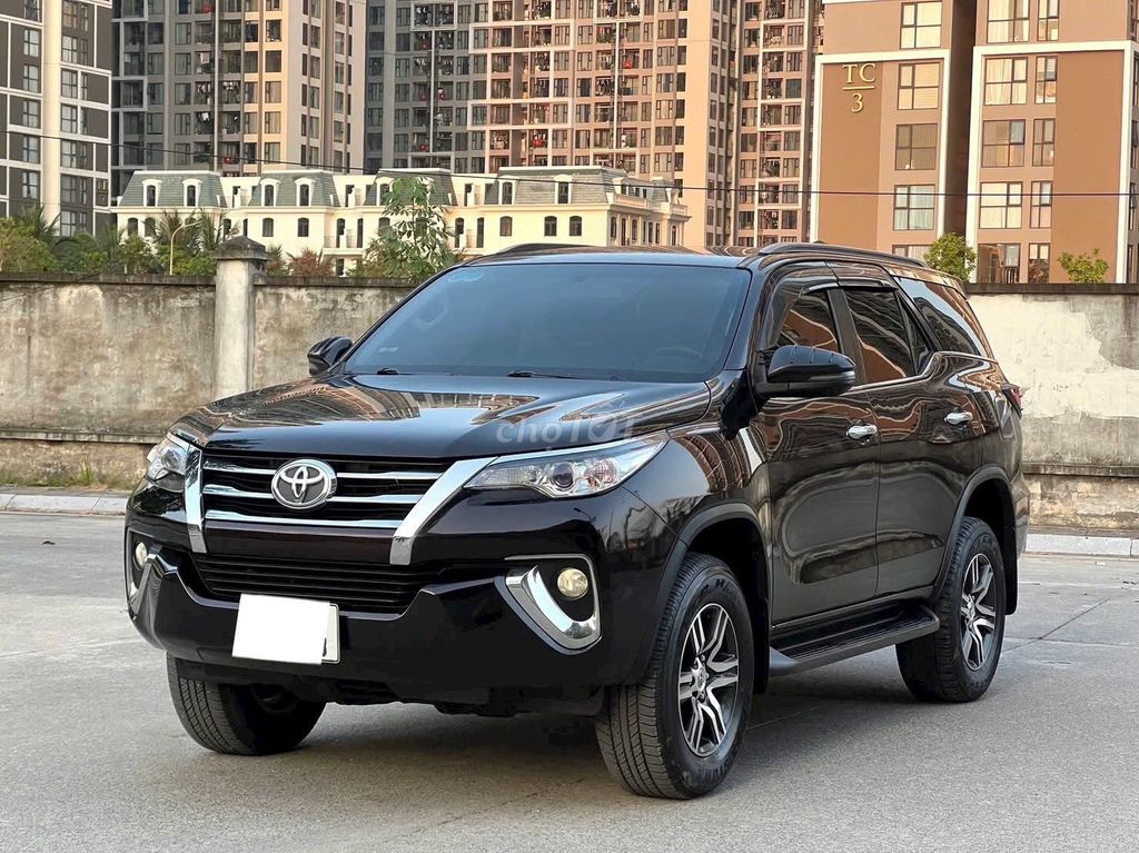 Toyota Fortuner 2020 - ảnh 4