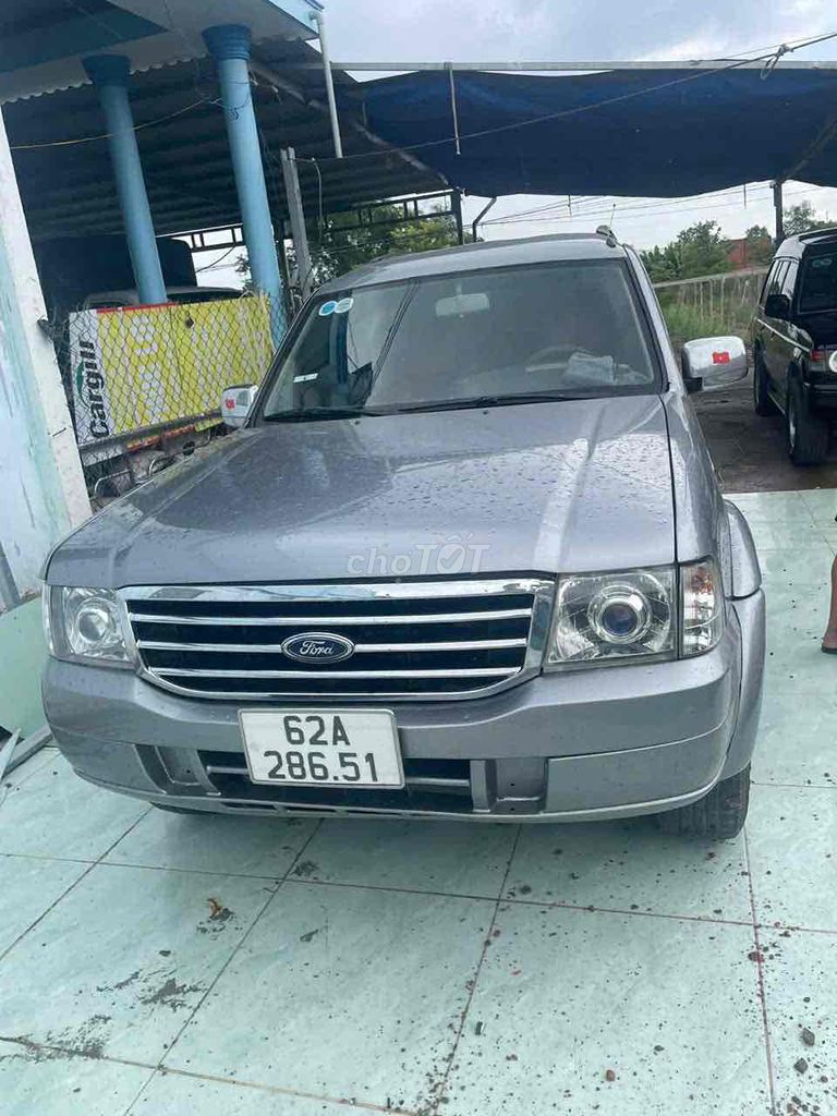 Ford Everest 2006 - ảnh 1