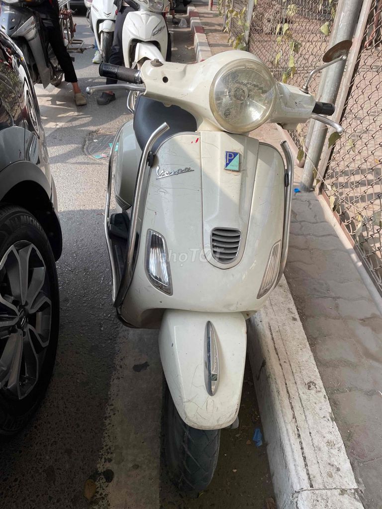 Piaggio Vespa 2013 - ảnh 1