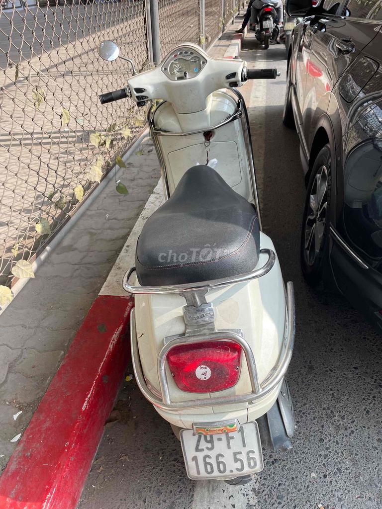 Piaggio Vespa 2013 - ảnh 2