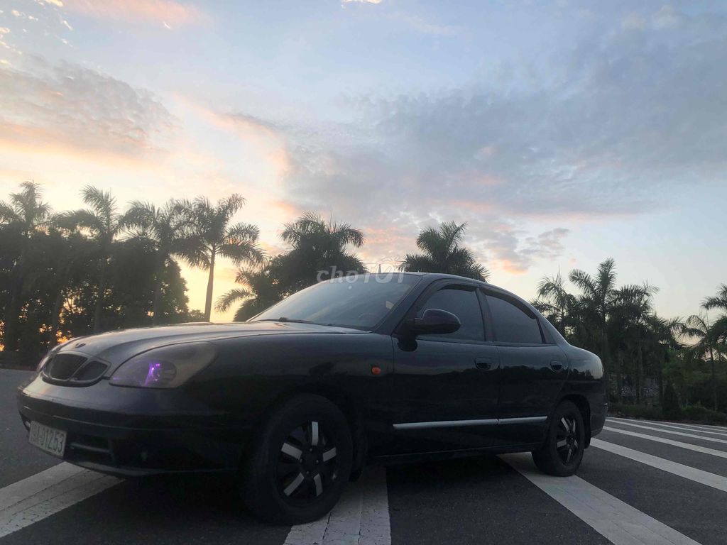 Daewoo Nubira - ảnh 1