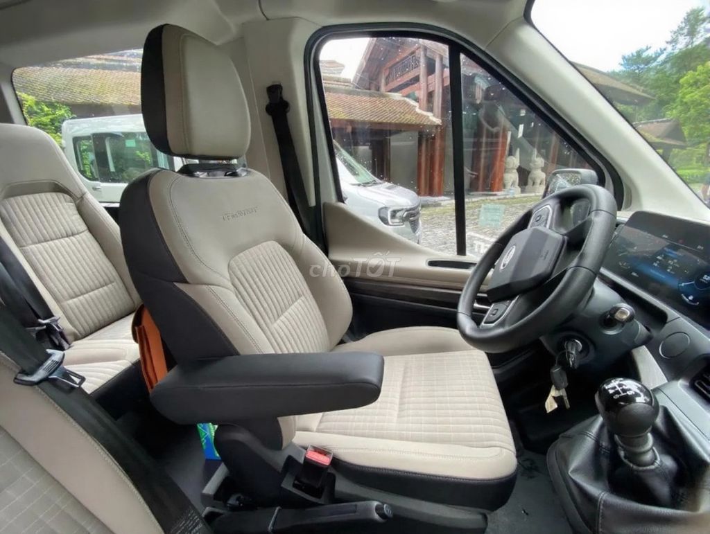 Ford Transit - ảnh 3