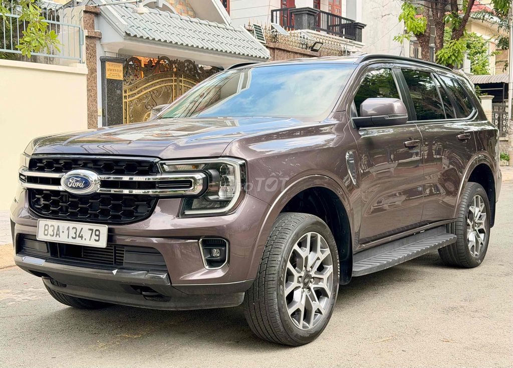 Ford Everest 2022 - ảnh 3