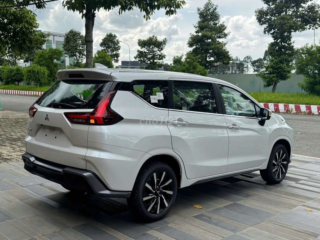 Mitsubishi - ảnh 2