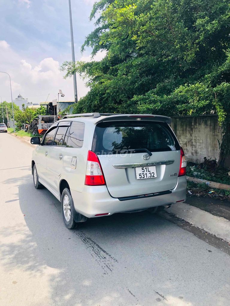 Toyota Innova 2012 - ảnh 3
