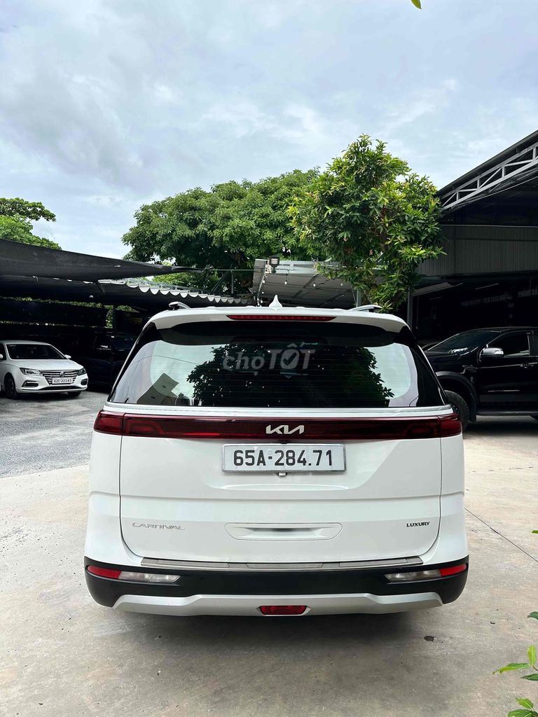 Kia Carnival Luxury 2.2D 2022 - ảnh 4