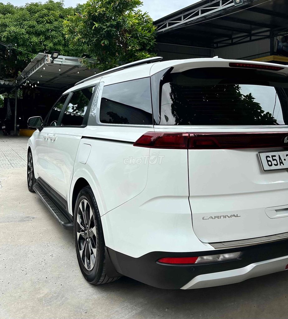 Kia Carnival Luxury 2.2D 2022 - ảnh 5