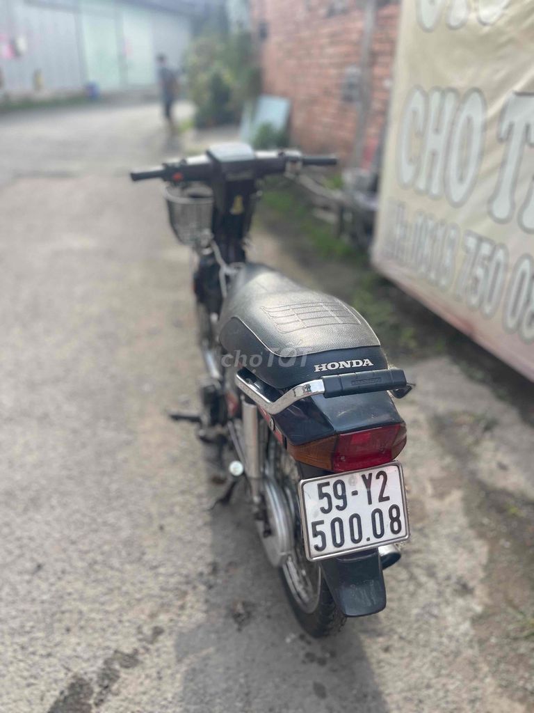 Honda Dream 1996 - ảnh 1