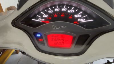 Piaggio Vespa 2015 - ảnh 1