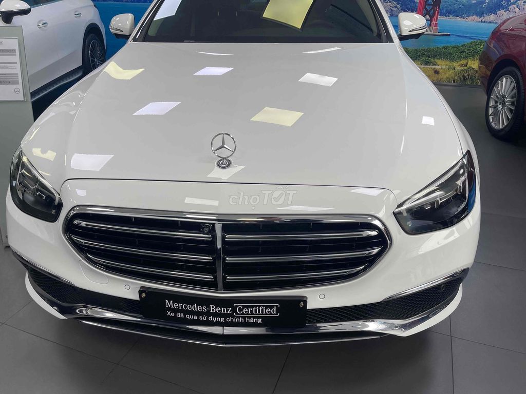 Mercedes-Benz - ảnh 1