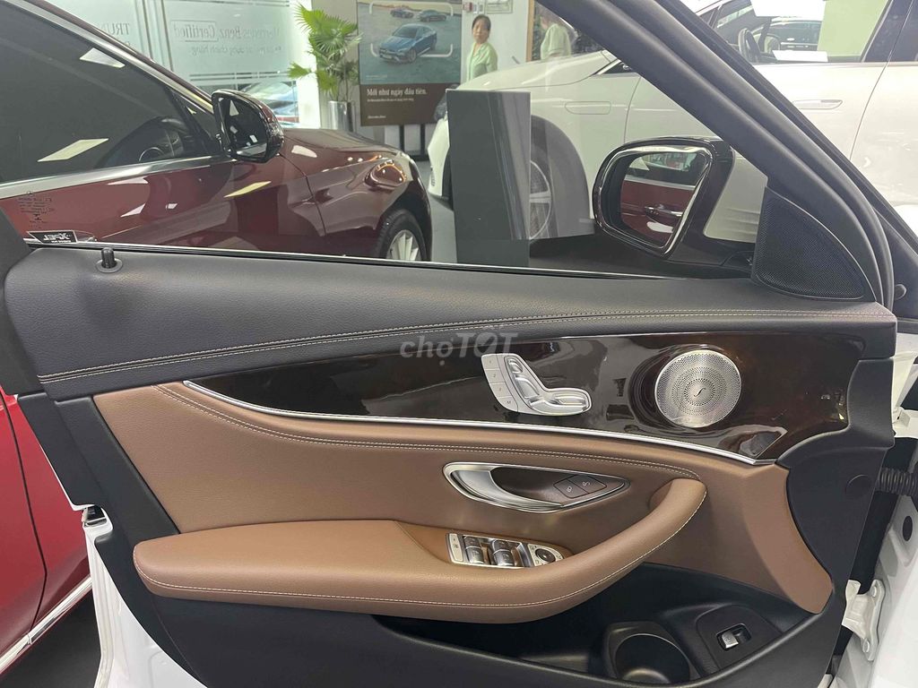 Mercedes-Benz - ảnh 2