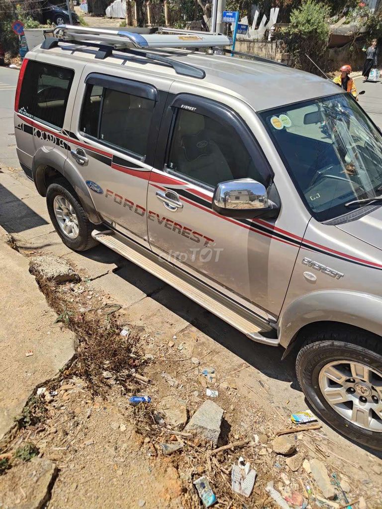 Ford Everest 2007 - ảnh 2