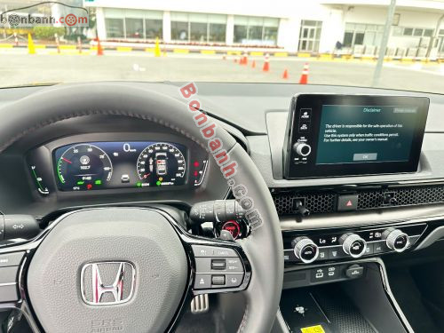 Honda CRV e:HEV RS 2026 - ảnh 4