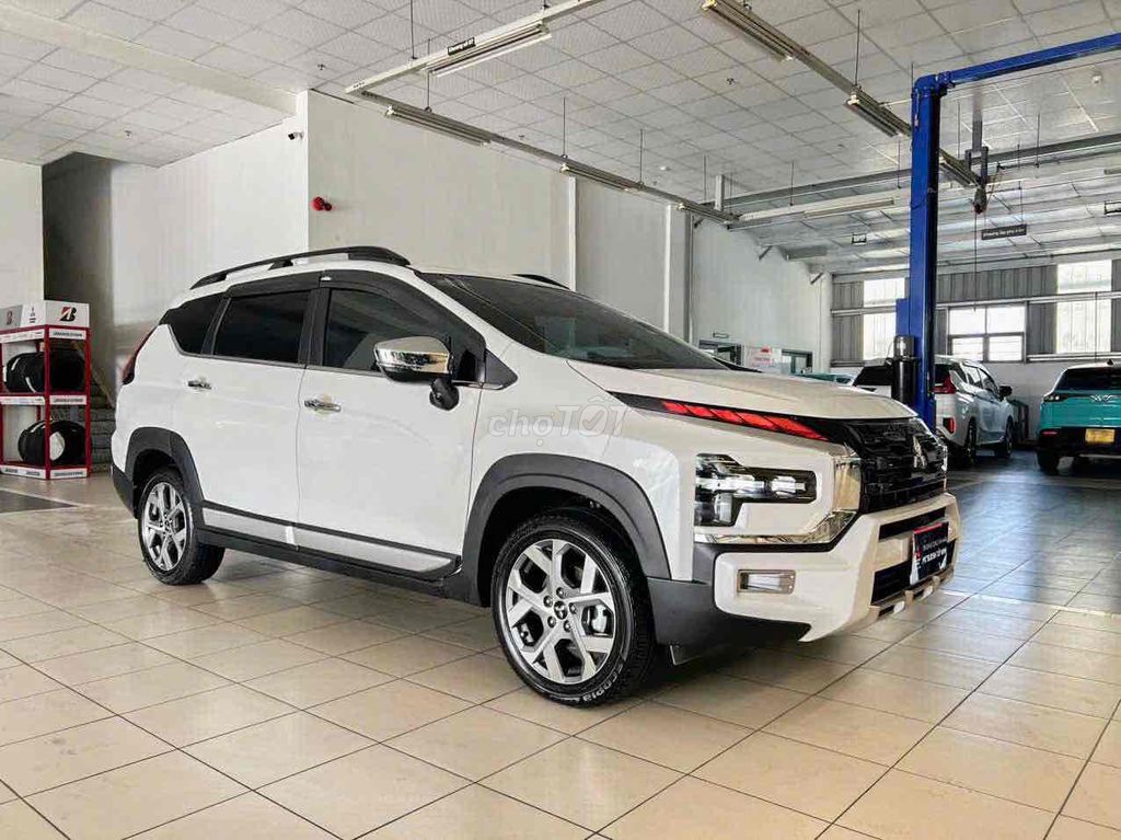 Mitsubishi Xpander Cross 2024 - ảnh 1