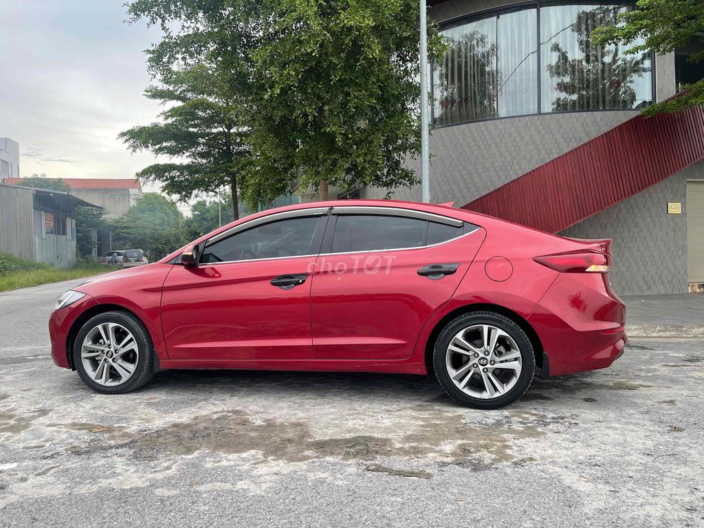 Hyundai Elantra 2019 - ảnh 2