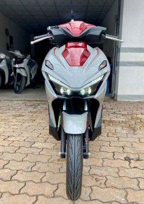 AIRBLADE 2025 - ảnh 1