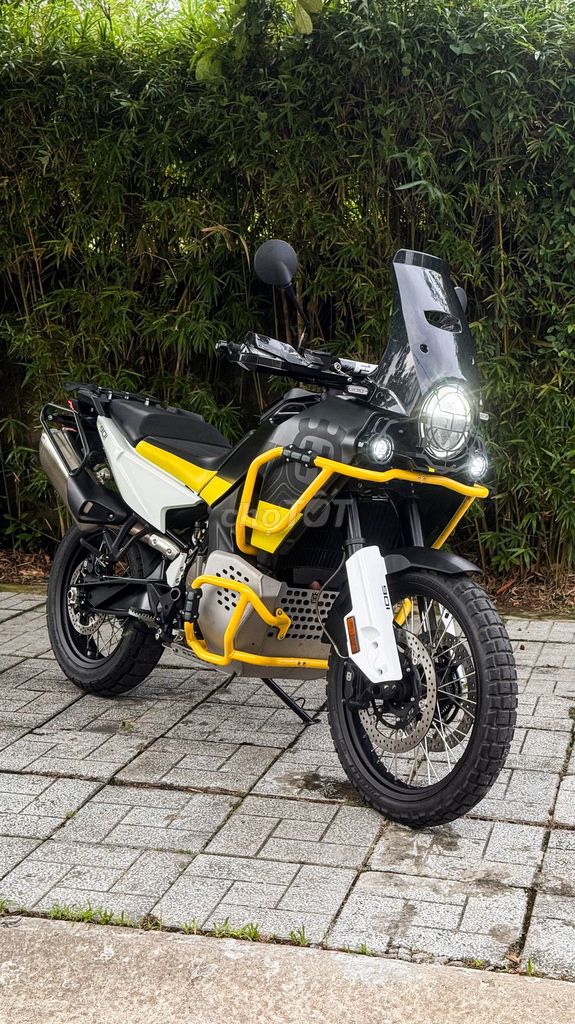 Husqvarna Norden 2022 - ảnh 1