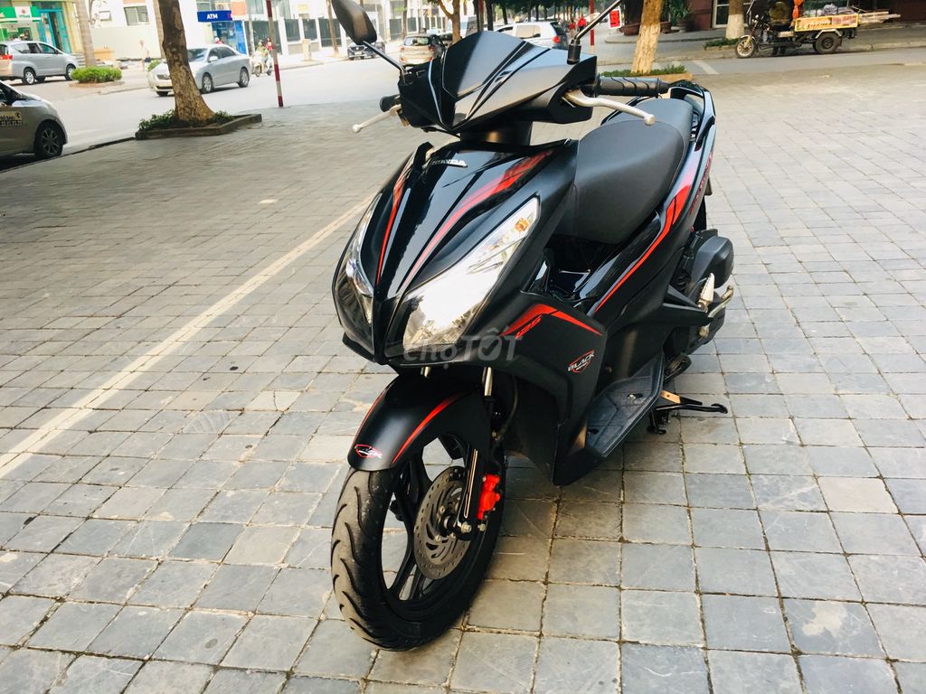 Honda Air Blade 2018 - ảnh 1