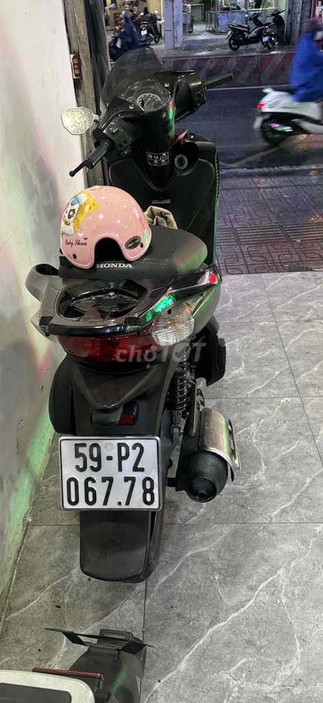 Honda SH 2012 - ảnh 2