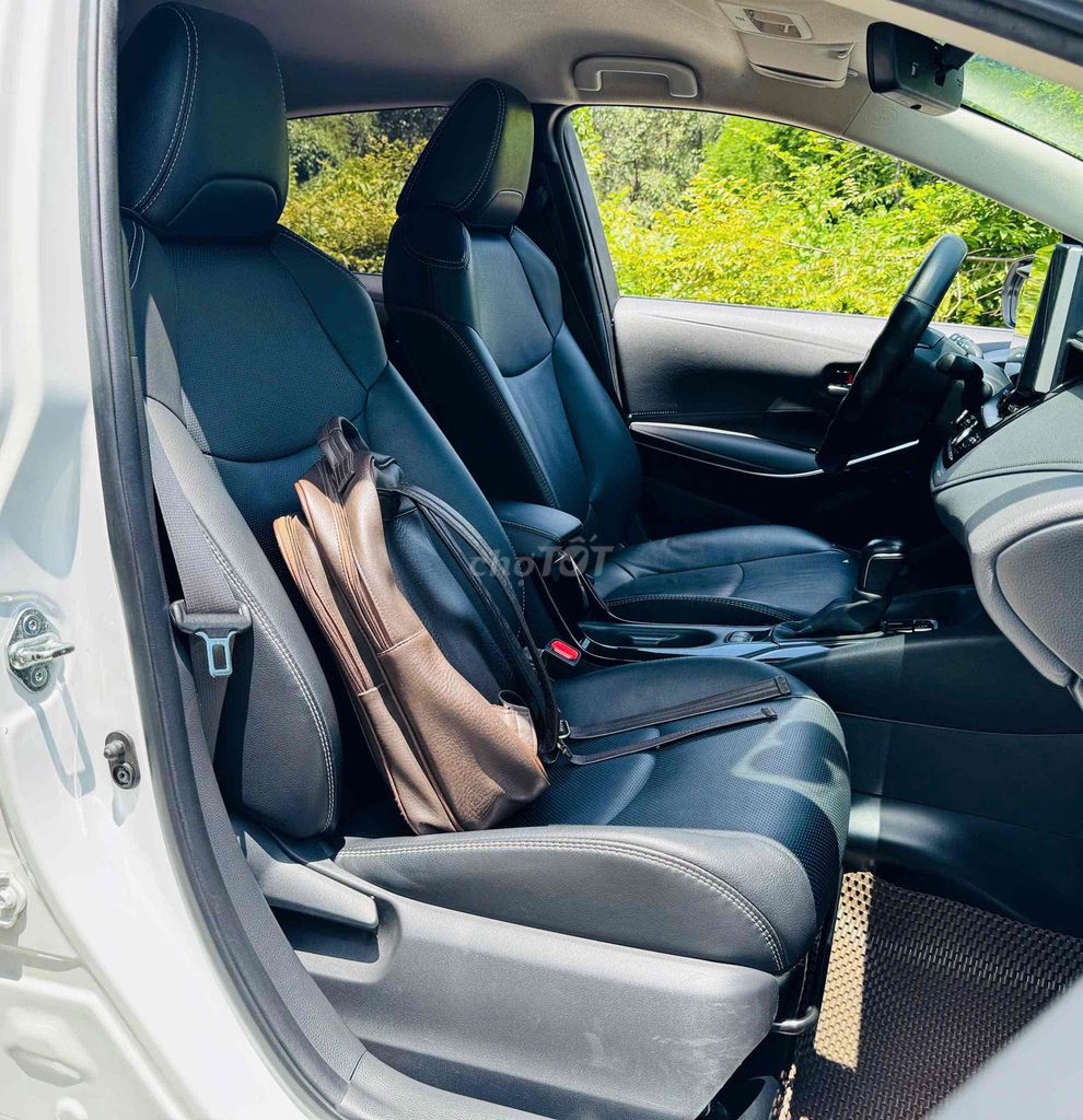 Toyota Corolla altis 1.8V 2022 - ảnh 4