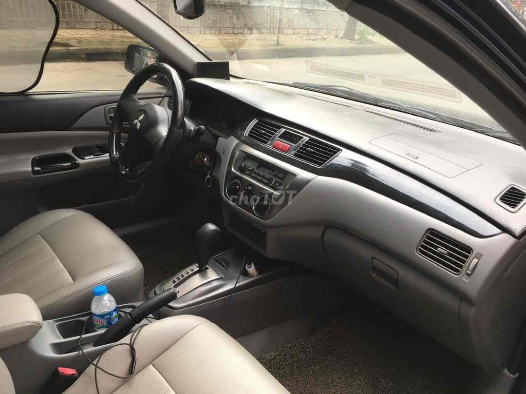 Mitsubishi Lancer 2008 - ảnh 2