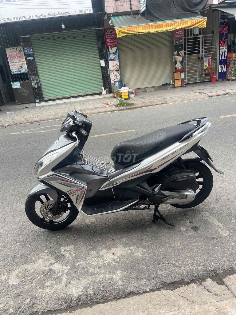 Honda Air Blade 2015 - ảnh 2