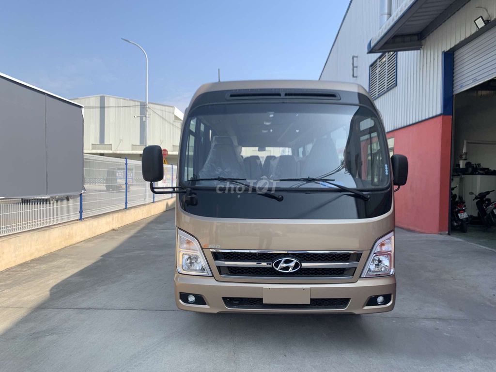 Hyundai County 2026 - ảnh 2