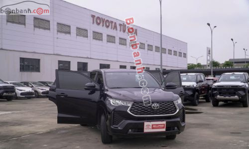 Toyota Innova Cross 2.0V CVT 2025 - ảnh 2