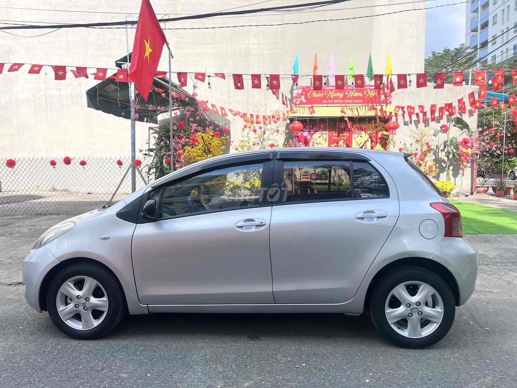 Toyota Yaris 2007 - ảnh 3