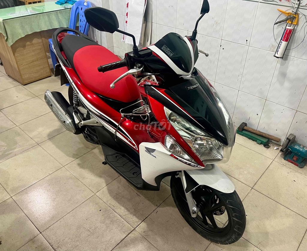 Honda Air Blade 2011 - ảnh 2