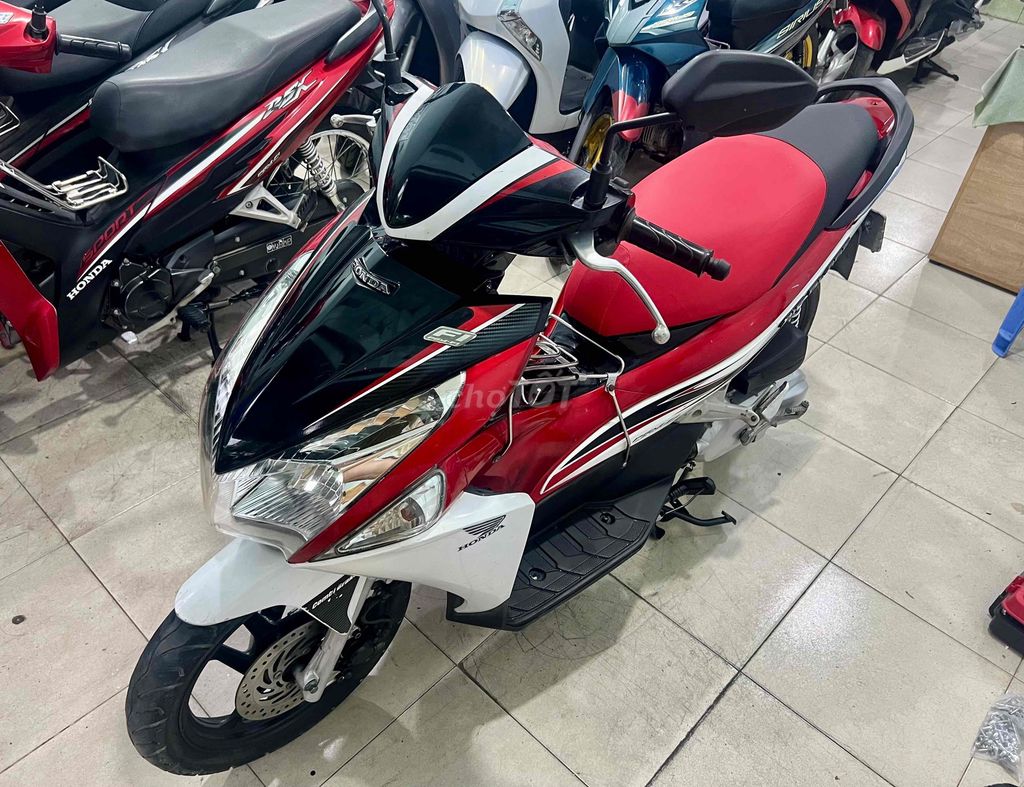 Honda Air Blade 2011 - ảnh 3