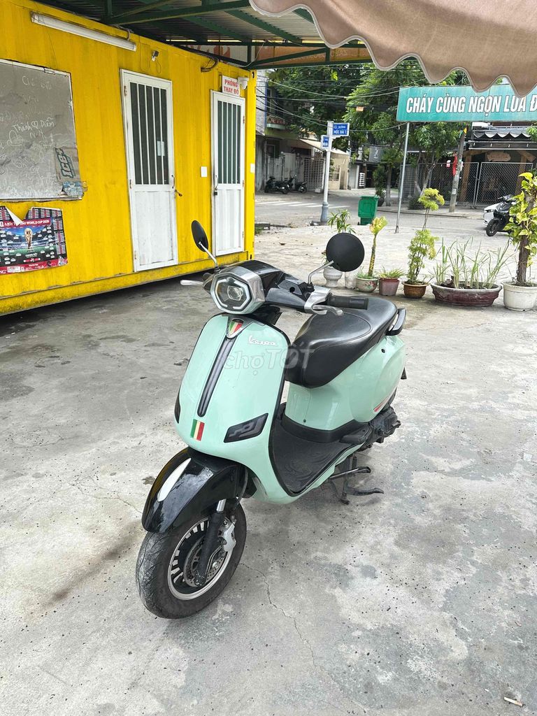 Vespa 2023 - ảnh 1