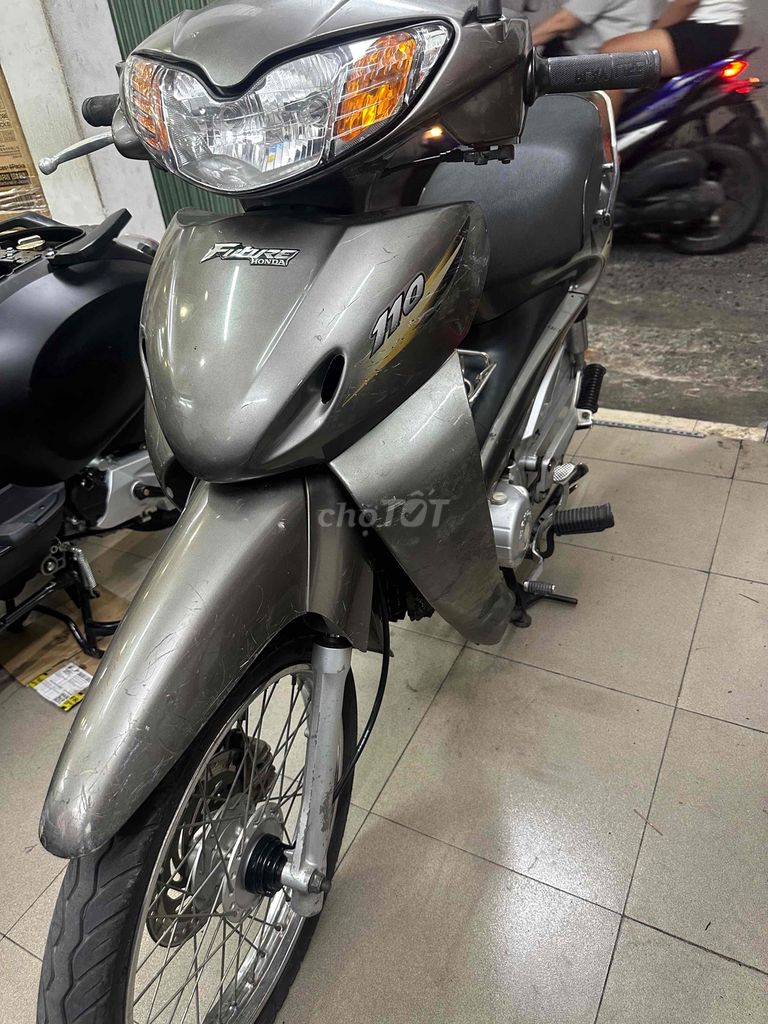 Honda 2000 - ảnh 2