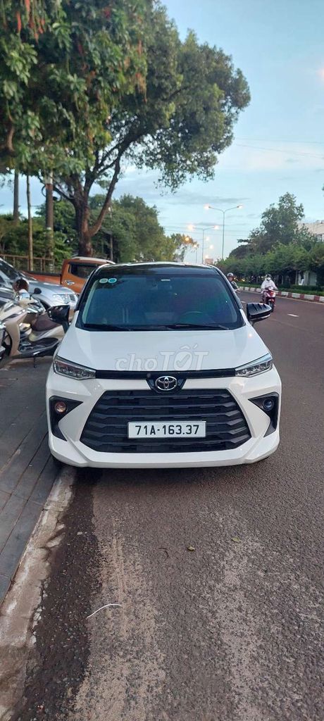 Toyota Avanza Premio 2023 - ảnh 1