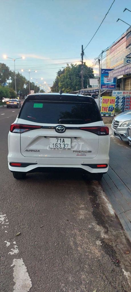 Toyota Avanza Premio 2023 - ảnh 2