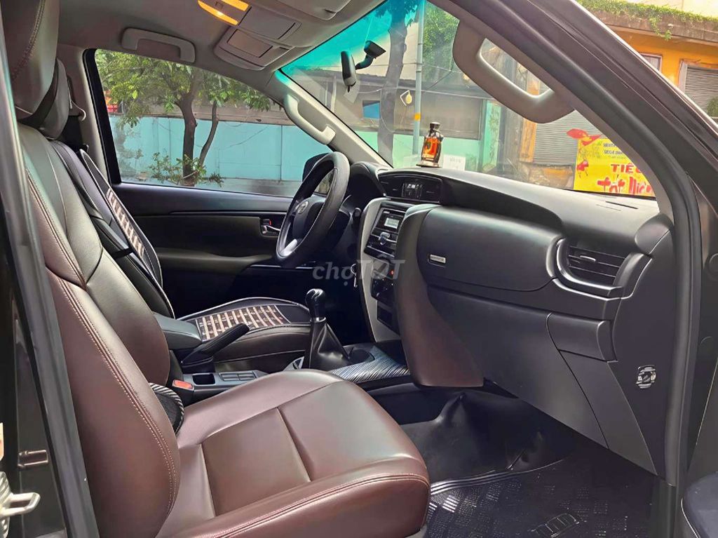 Toyota Fortuner 2019 - ảnh 4